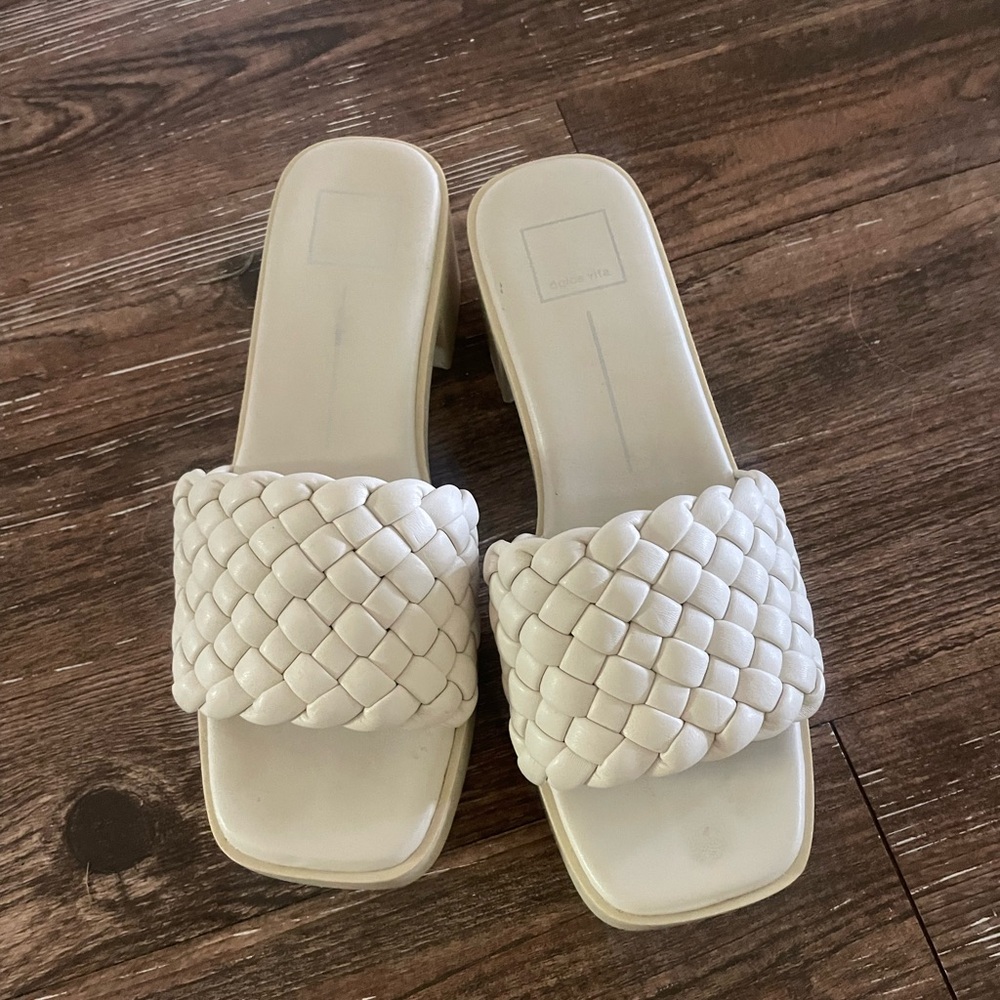 Dolce vita wedges